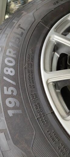 値下げ ハイエース アルミ＋195/80R15LT 6穴 スタッドレス 残溝8mm