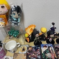 鬼滅の刃　フィギア　キーホルダー　缶バッジなど