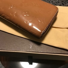 【レアカラー】ルイヴィトン ヴェルニ 長財布