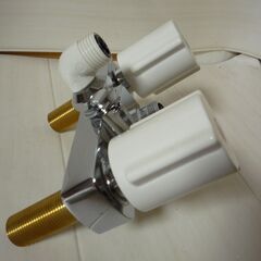 ☆KVK KF14EF2 台付2ハンドル洗髪シャワー13 逆止 洗面台用◇