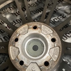 ラストです❗️6月まで19インチアルミタイヤ4本セット❗️