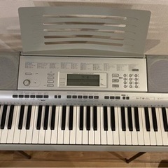 【ネット決済】キーボードスタンド付き　楽器　CASIO CTK4000