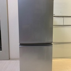 【ネット決済】【取引中です！】冷蔵庫 SHARP2015年製 137L