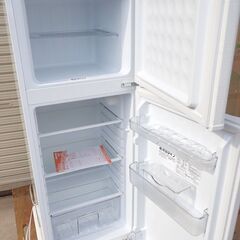 定価：24000円　展示品　元箱入　2021年製　アビテラックス 136L 2ドア冷蔵庫(直冷式)(右開き)ホワイト Abitelax AR-137