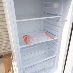 定価：24000円　展示品　元箱入　2021年製　アビテラックス 136L 2ドア冷蔵庫(直冷式)(右開き)ホワイト Abitelax AR-137