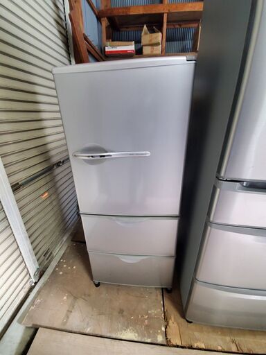 SANYO ３ドアノンフロン冷凍冷蔵庫 SR-261T (S) 255L 2010年製