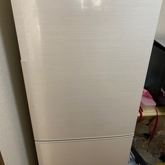 【ネット決済】シャープの冷蔵庫［品番SJ-PD27D] 1500...