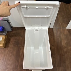ゴミ箱 45L 日本製 プッシュタイプ ペダル式 ホワイト - 売ります・あげます