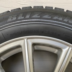 タイヤー205/60R16
