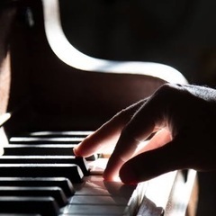 【伊勢原市・秦野市ピアノ教室】ピアニストによるピアノレッスン♪