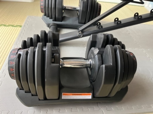 可変式ダンベル40キロ×2、トレーニングベンチ、マット