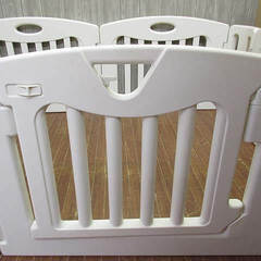 ss3288　日本育児　ベビーサークル　スクエア　6枚　キッズランド　ホワイト　プラスチック製　ゲート付き　扉付き　シンプル　6ヶ月～3歳半 - 子供用品