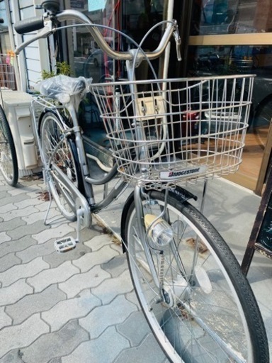 丸石の中古自転車。オートライト付き。後ろタイヤ新品です。6800円＋当店消費税5%＋登録料