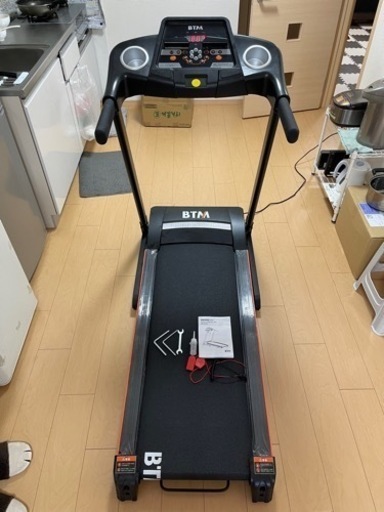 電動ランニングマシン 14250円