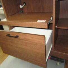 R304 ユーアイ製 キッチンボード、食器棚、幅90cm