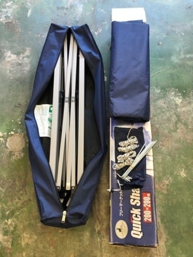 新品展示品 キャプテンスタッグ クイックシェード200UV〈キャリー