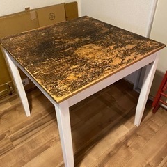 0円　IKEAダイニングテーブル
