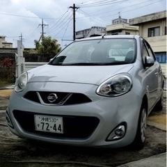 日産マーチ