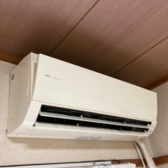 2010年製　富士通エアコン　2.5kw 