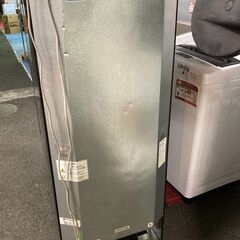 ☆中古 激安！！￥11,800！！＜店長おすすめ！＞MITSUBISHI　三菱　146㍑2ドア冷蔵庫　家電　2017年製　MR-15C-B型　幅48cmｘ奥行60cmｘ高さ121cm　【BBM093】