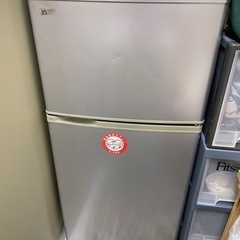 ２ドア冷凍冷蔵庫　右開き　109L