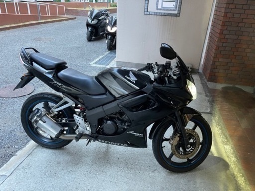 【HONDA CBR150】 CBR  大人カスタム　LEDヘッド　希少 HONDA CBR150】 CBR 大人カスタム LEDヘッド 希少