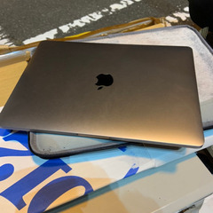 MacBook pro 2019 8GB