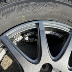 軽自動車スタッドレスタイヤ　ＴＯＹＯ　１５５／６５Ｒ１３　７３Q