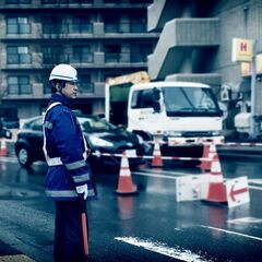 交通誘導☆実力に応じた賃金割増アリ♪