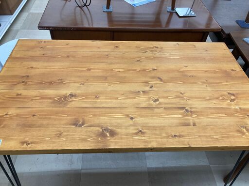 ダイニングテーブル LOWYA ナチュラル×ブラック 無垢材 NEW PITKIN1Ⅱ | inmarco.ae