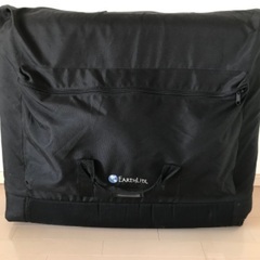 アメリカ　アースライト社製　マッサージテーブル（施術用ベッド)　