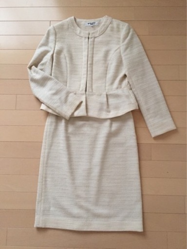 ナチュラルビューティーベーシック入園式入学式スカートスーツセットアップママスーツ ぽんこ 北野のスーツ レディース の中古 古着あげます 譲ります ジモティーで不用品の処分