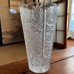 ガラス　クリスタル　花瓶