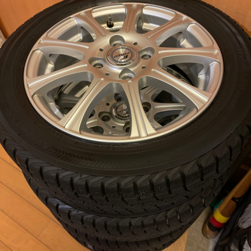 最終値下げ超美品‼️スタッドレスタイヤ155/65R14 ダイハツにて購入品 