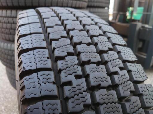 トーヨー❗ トラック  スタッドレスタイヤ❗6本❗195/75R15❗