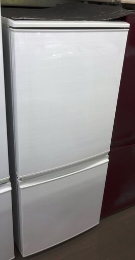 シャープ 冷蔵庫 SJ-D14C-W 中古品 137L  2017年製