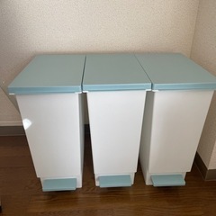 【ネット決済】20リッター　ゴミ箱　三個セット