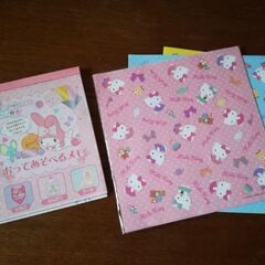 【交渉中】キティちゃんの大判折り紙とマイメロディの折り紙メモ(中古)