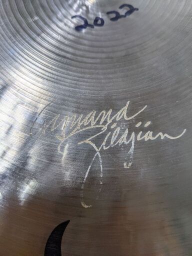 Zildjian k1016　カバー付き