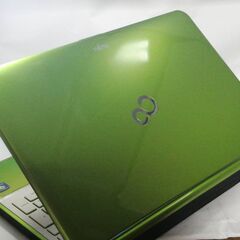 富士通 AH53/G 可愛い美品緑　SSD メモリ6G　Win1...
