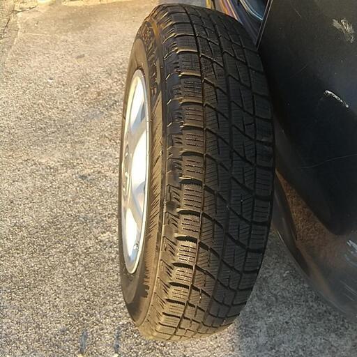ヴィッツ、パッソ、タント　ブリヂストン　スタッドレスタイヤ4本セット ヴィッツ、パッソ、タント ブリヂストン スタッドレスタイヤ4本セット