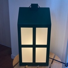 ハウス型照明　IKEA コード式