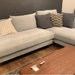 新品未使用カウチソファ