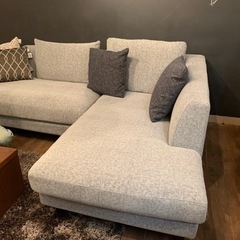 新品未使用カウチソファ