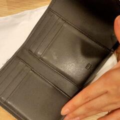mcm ブッラク 財布