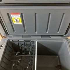 アイスランドクーラー　45QT ほぼ未使用