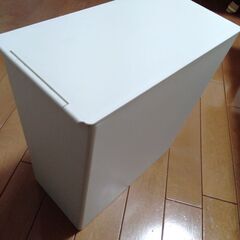 蓋付きゴミ箱　W15×D29×H30