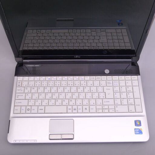 即使用可 シルバー ノートパソコン 15.6型 富士通 AH530/3B 中古美品 Core i3 4GB DVDRW 無線 Wi-Fi webカメラ Windows10 Office