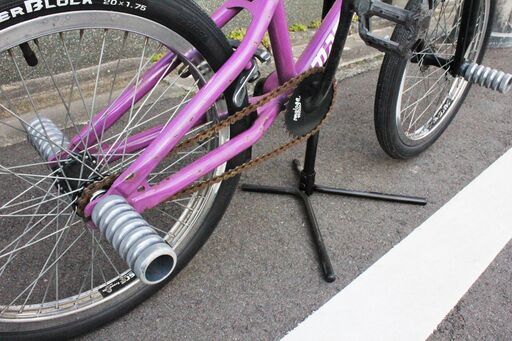 【中古】BMX flybikes(フライバイクス) malaga ★整備用スタンド付き 中古】BMX flybikes(フライバイクス) malaga ☆整備用スタンド付き