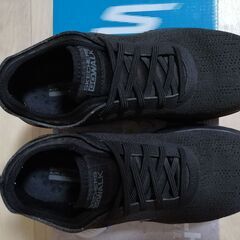 【ネット決済・配送可】SKECHERS GOWALK EVOLU...